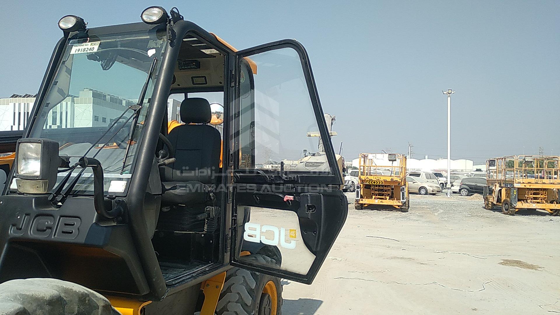 2021 JCB --- VIN: HAR5DB5MK01918240
