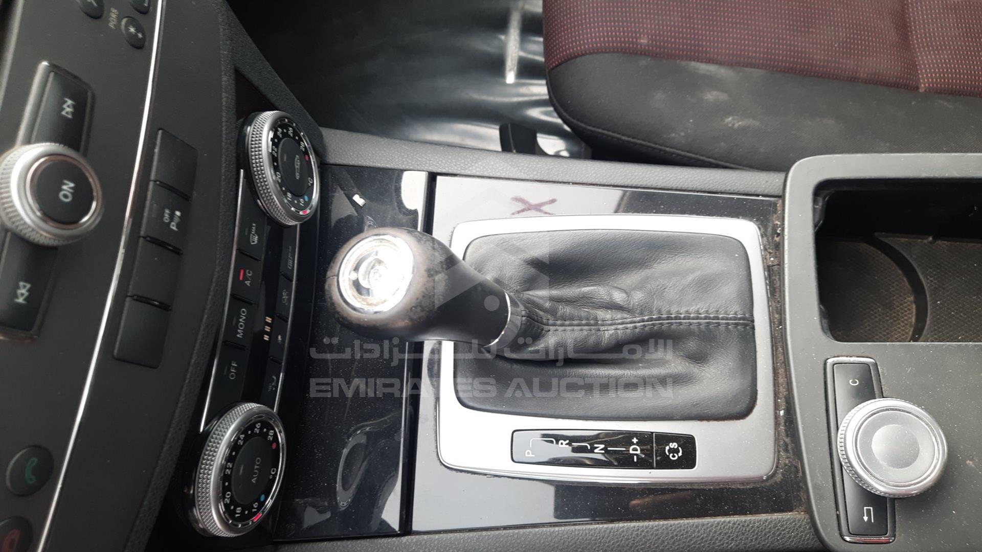 2010 MERCEDES C 180 VIN: WDDGF4KB0AA392501