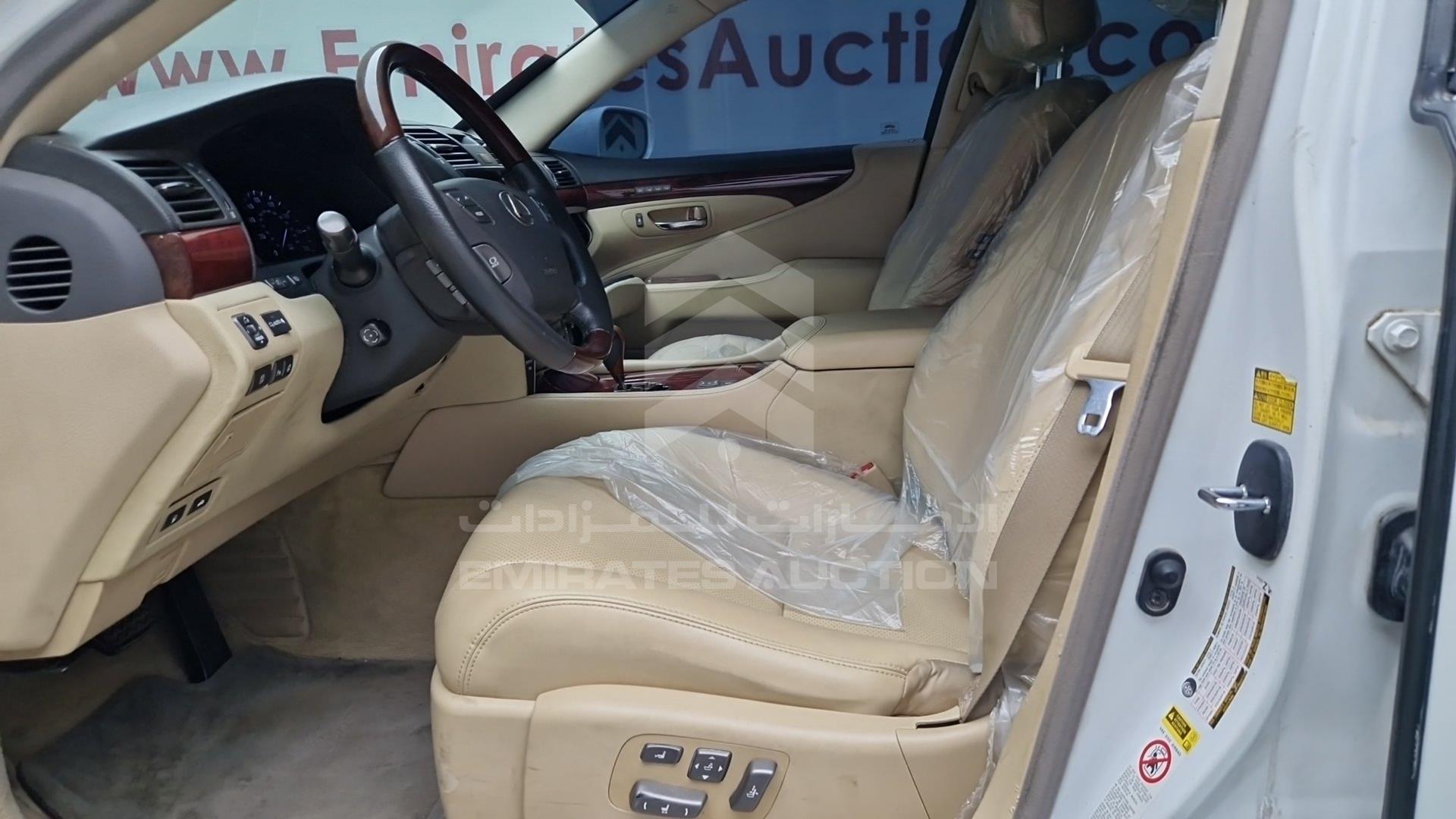 2009 LEXUS LS 460 VIN: JTHBL46F195089501