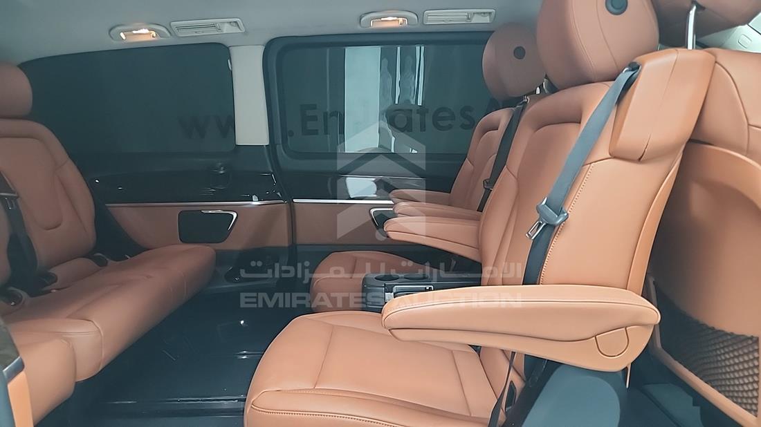 2016 Mercedes V 220 — Rear Right Passenger View — Photo 24