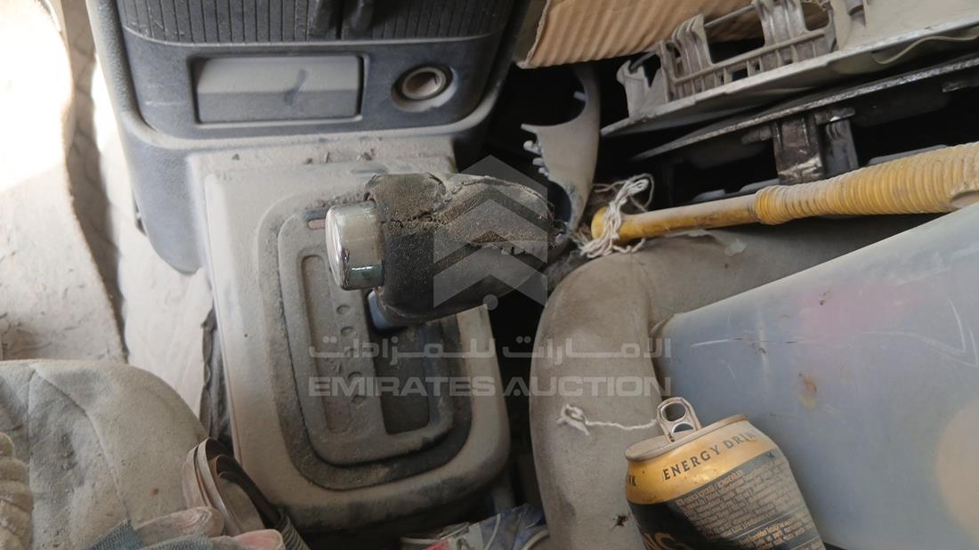 2004 Nissan X-Trail — Gear View — Photo 17