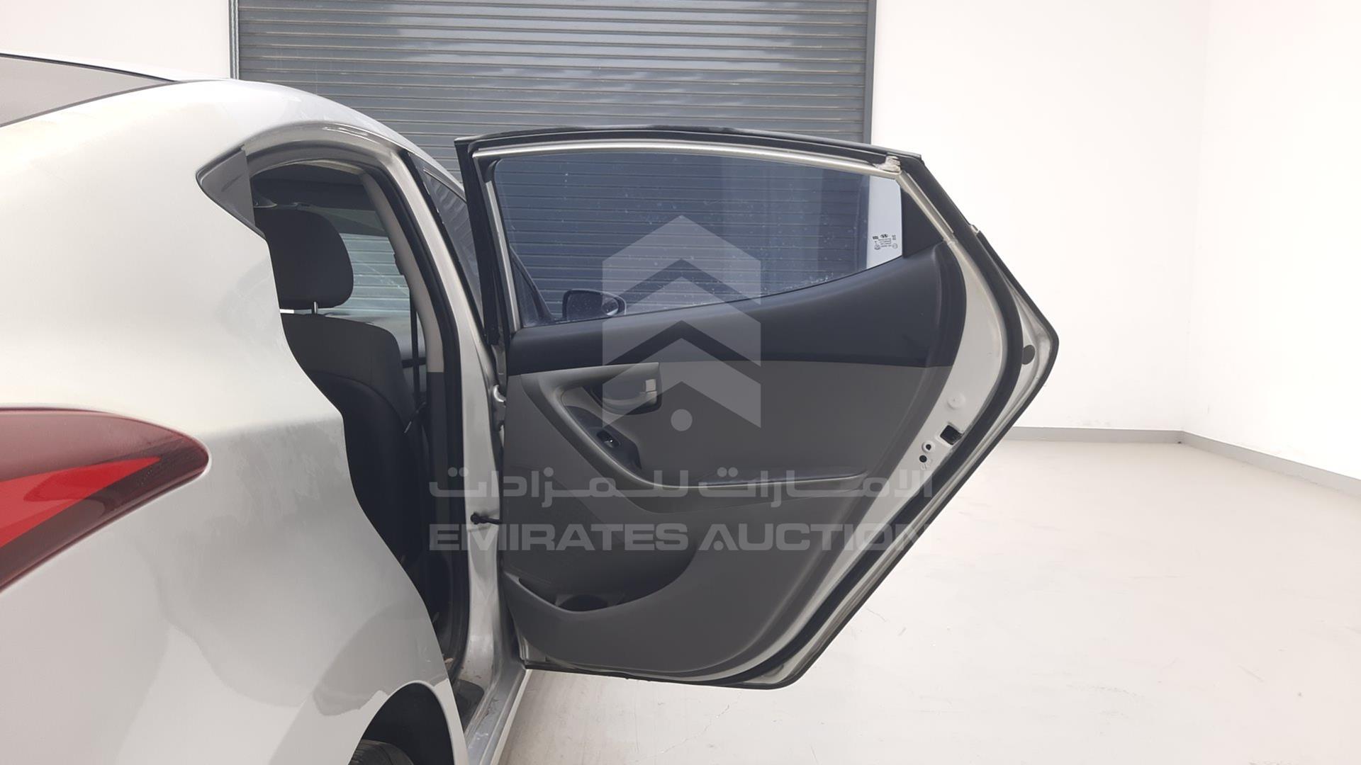 2015 HYUNDAI ELANTRA VIN: KMHDG41E6FU110532