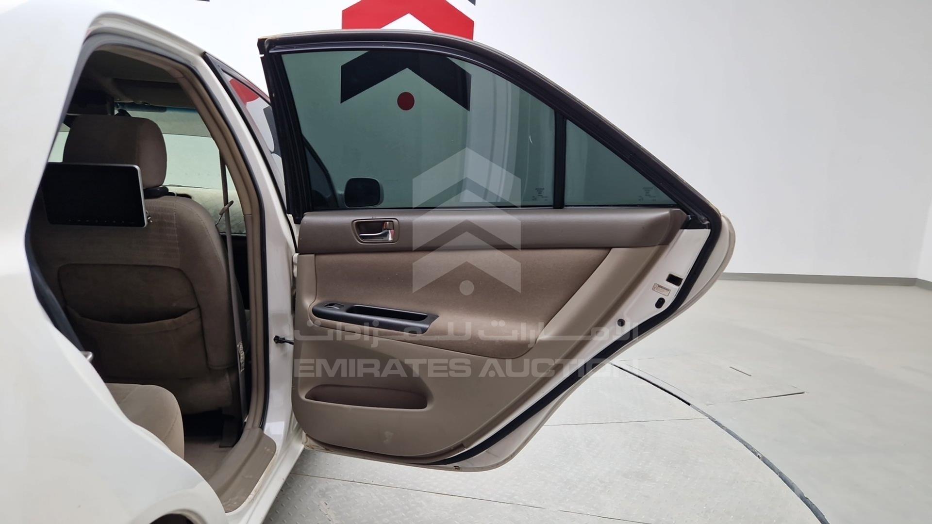 2005 TOYOTA CAMRY VIN: 4T1BF32K95U604603