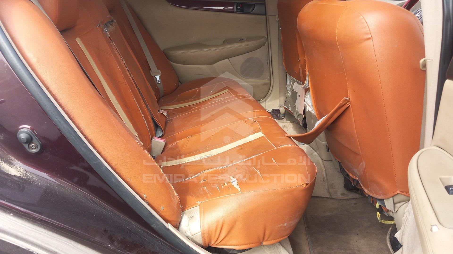 2004 LEXUS ES 330 VIN: JTHBA30G045004903