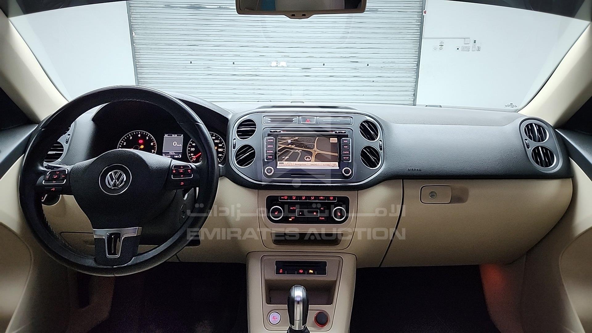 2012 VOLKSWAGEN TIGUAN VIN: WVGCE25N8CW510009