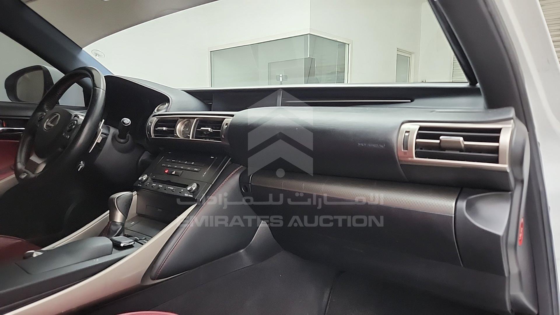 2015 LEXUS IS 350 VIN: JTHBE5D22F5014818