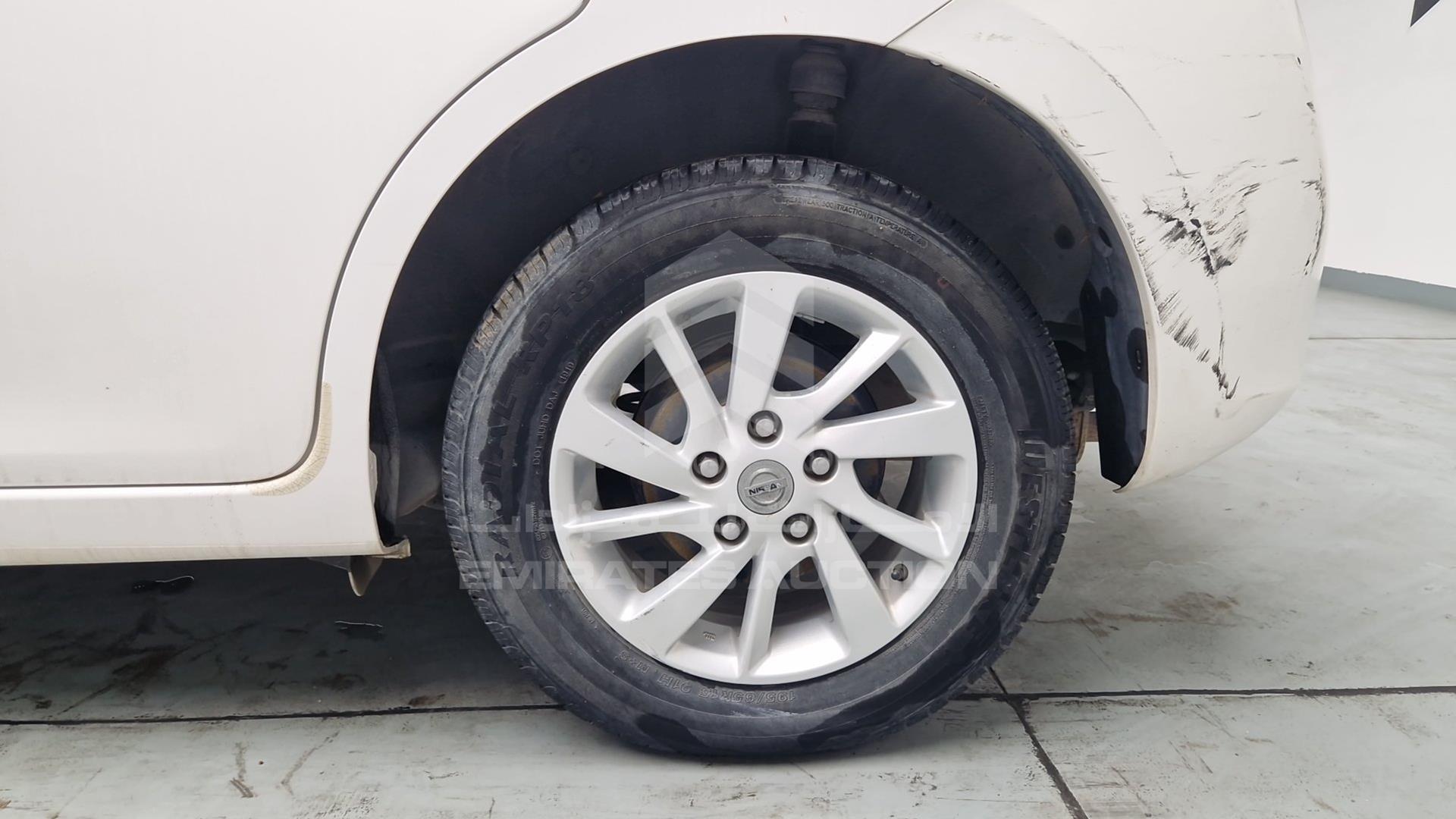 2016 NISSAN TIIDA VIN: MNTBC2C9XG6010301