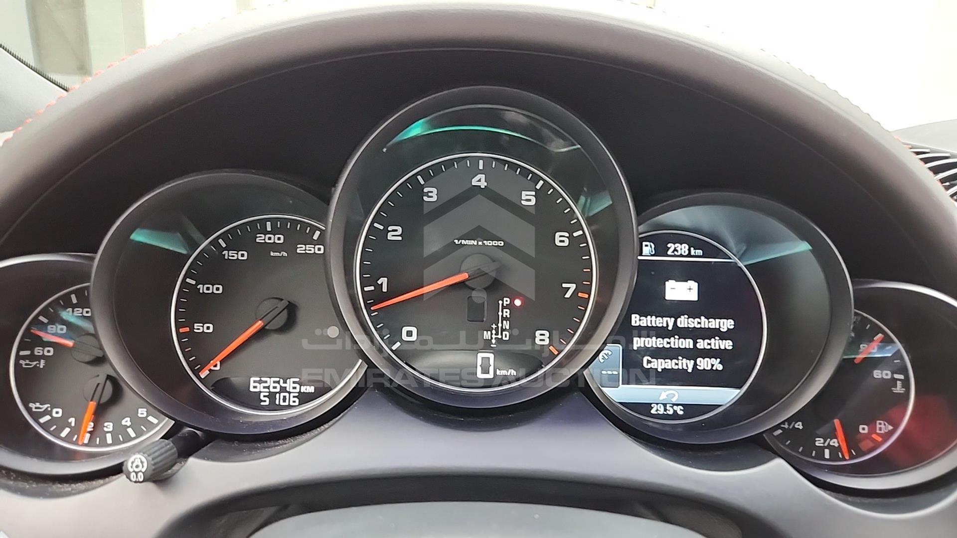 2016 PORSCHE CAYENNE VIN: WP1ZZZ92ZGLA03325