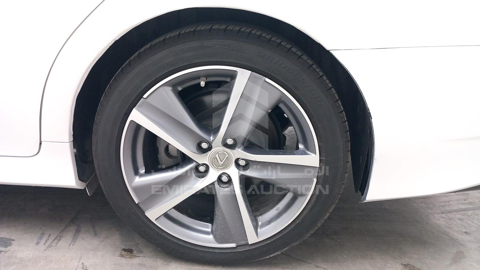 2016 LEXUS GS 200T VIN: JTHBA1BL8GA000589