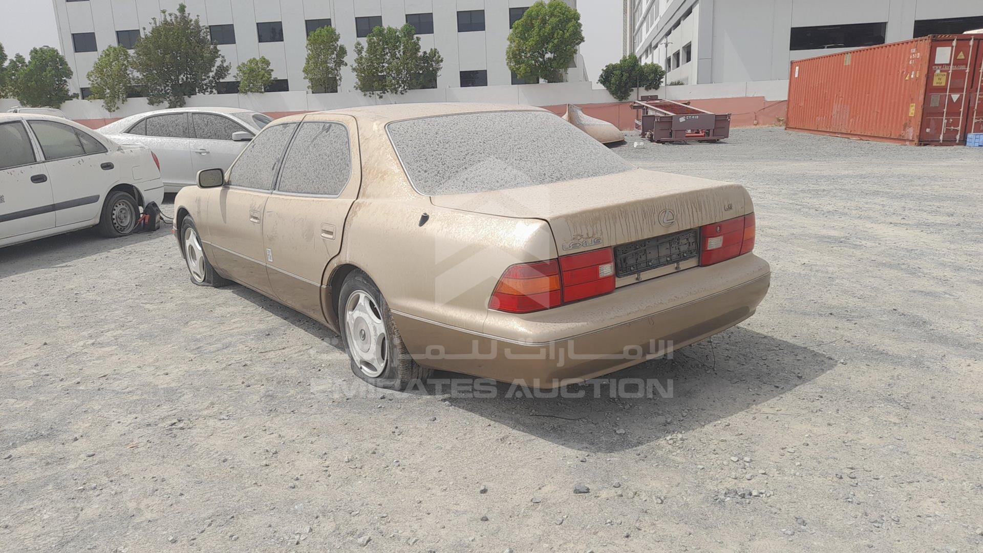 1997 LEXUS LS400 VIN: JT8BH28F0V0070951