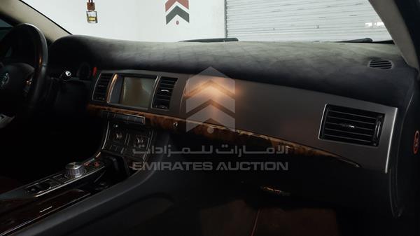 Jaguar XF 2011 SAJAA07D8BFR97003 Image 21