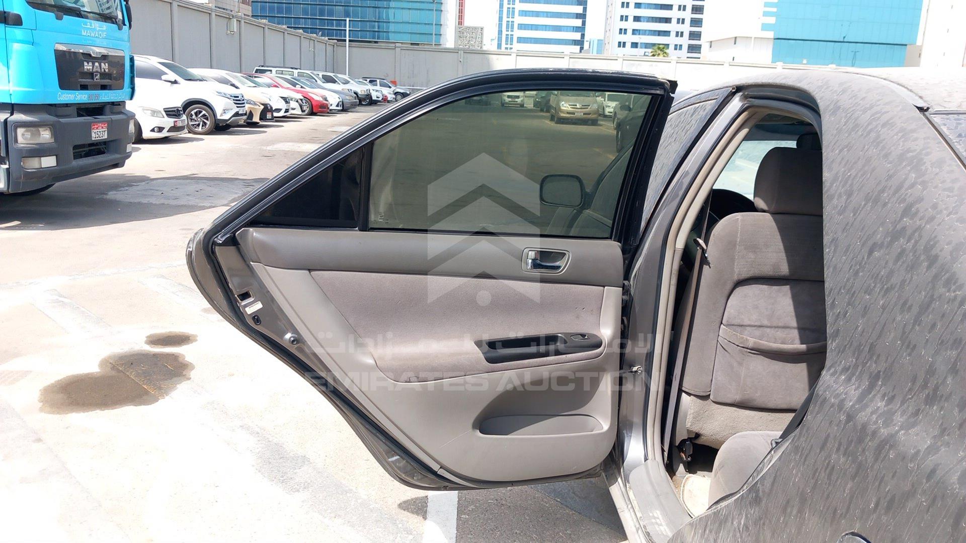 2005 TOYOTA CAMRY VIN: 4T1BE32K95U963968