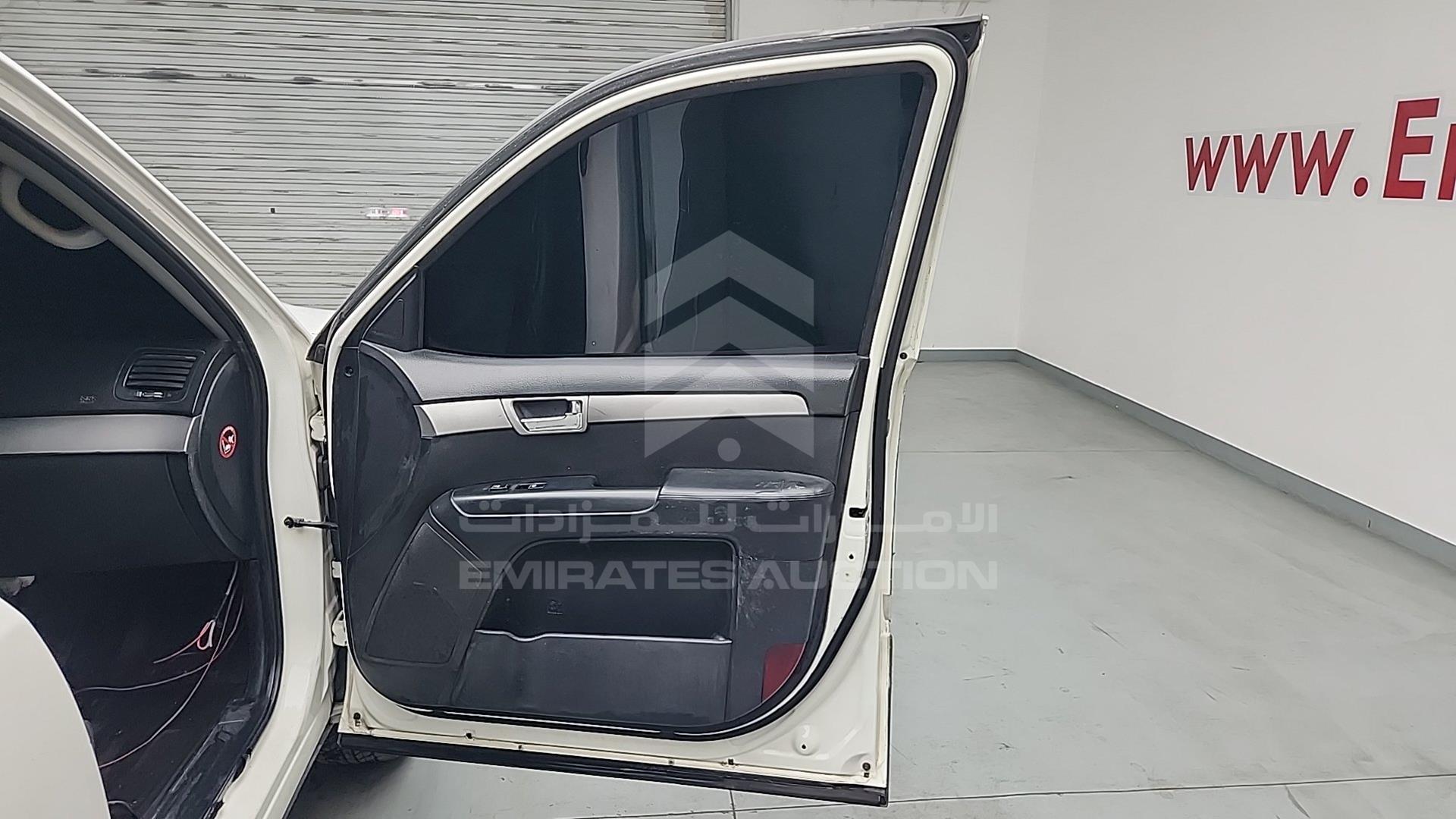 2014 KIA MOHAVE VIN: KNAKM8112E5110512