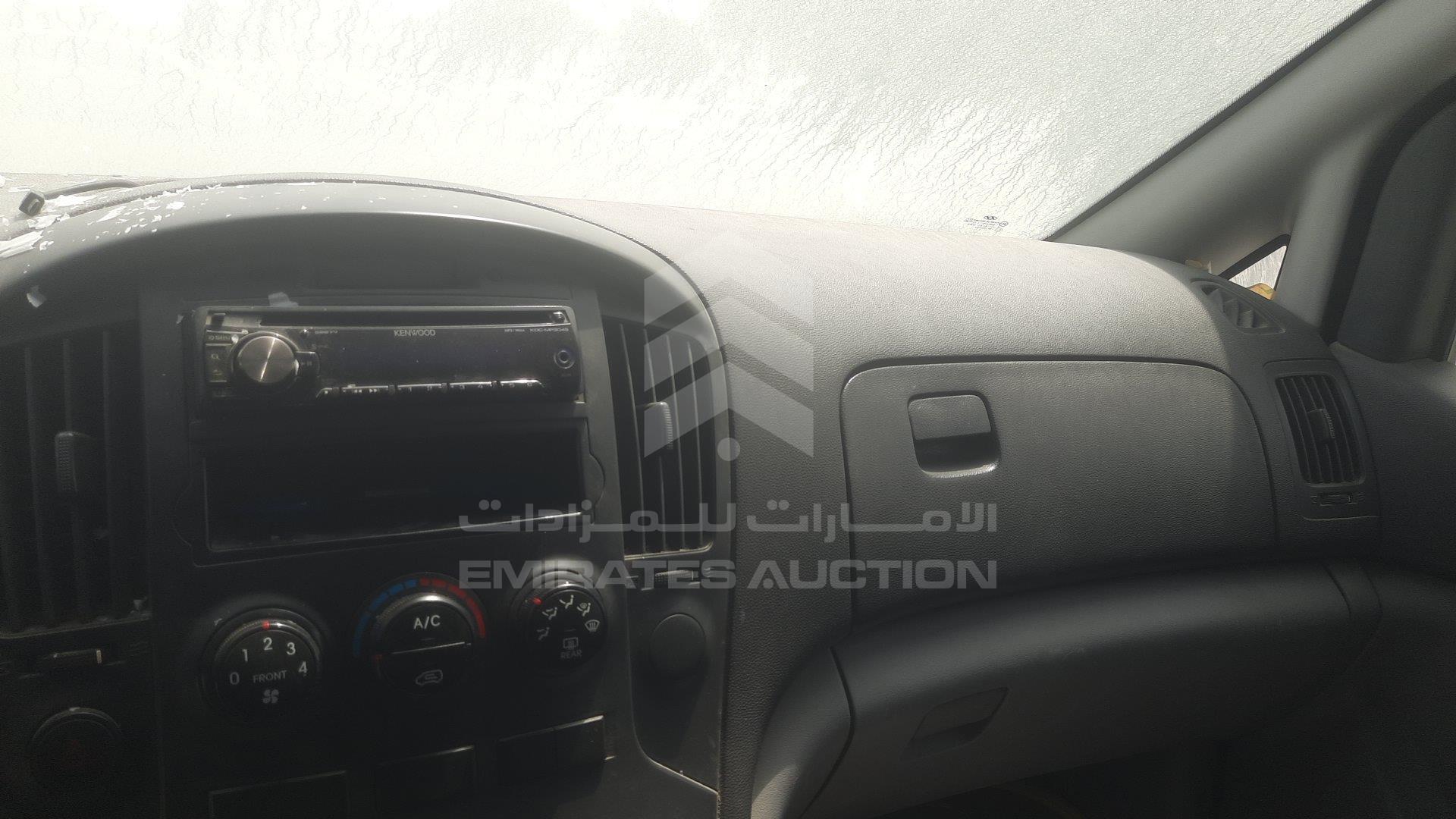KMHWG81R5CU366112 - 2012 Hyundai H1 - #358080