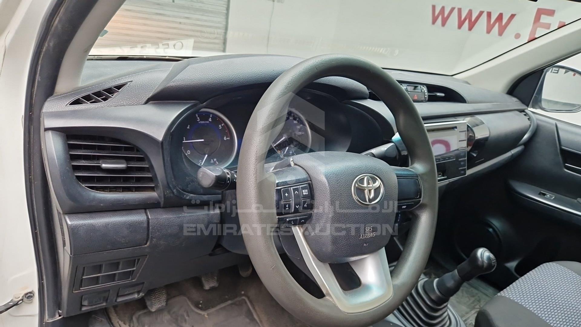 2016 TOYOTA HILUX VIN: MR0JB6CDXG1750298