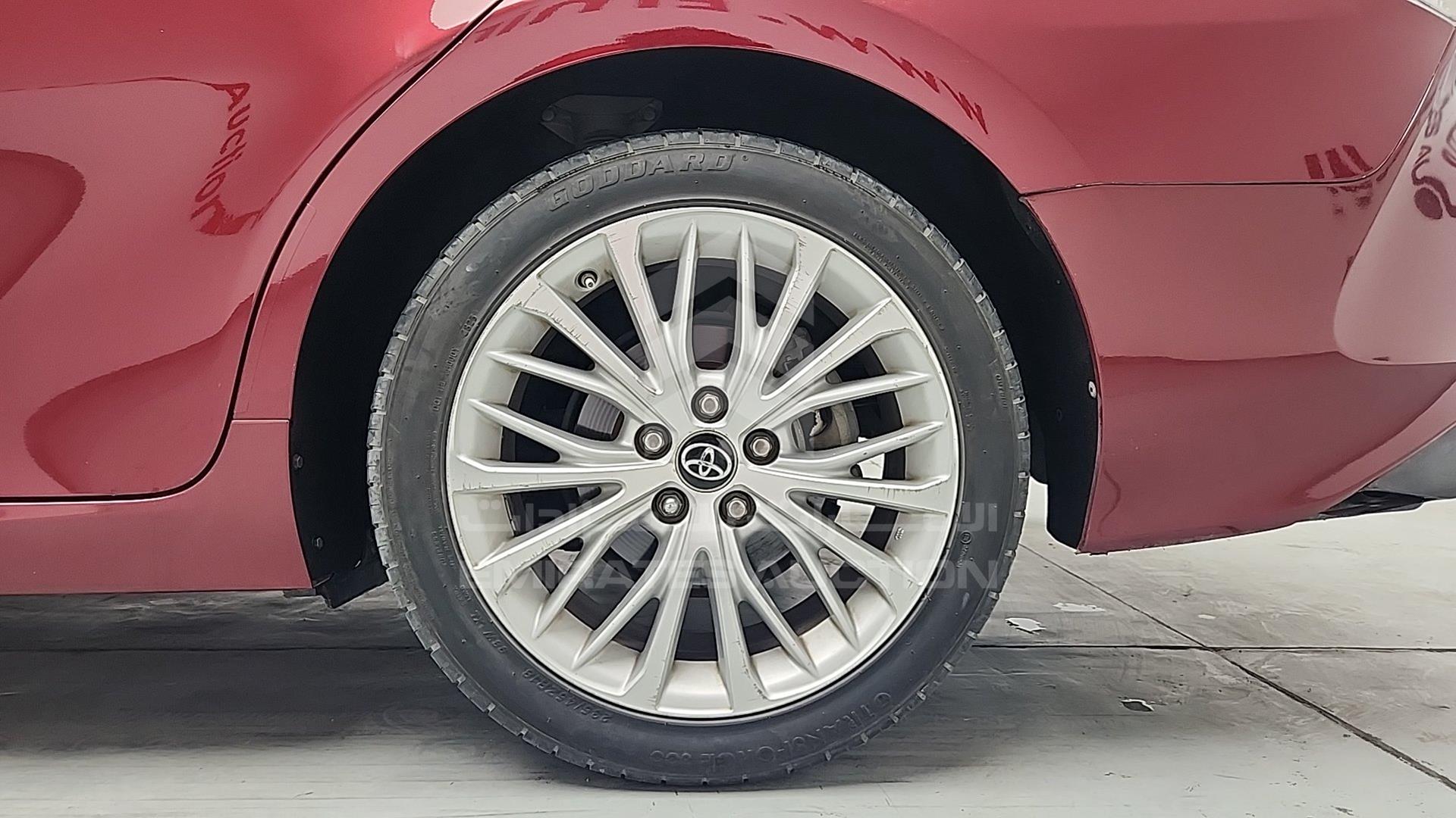 2018 TOYOTA CAMRY VIN: 4T1B11HK5JU566792