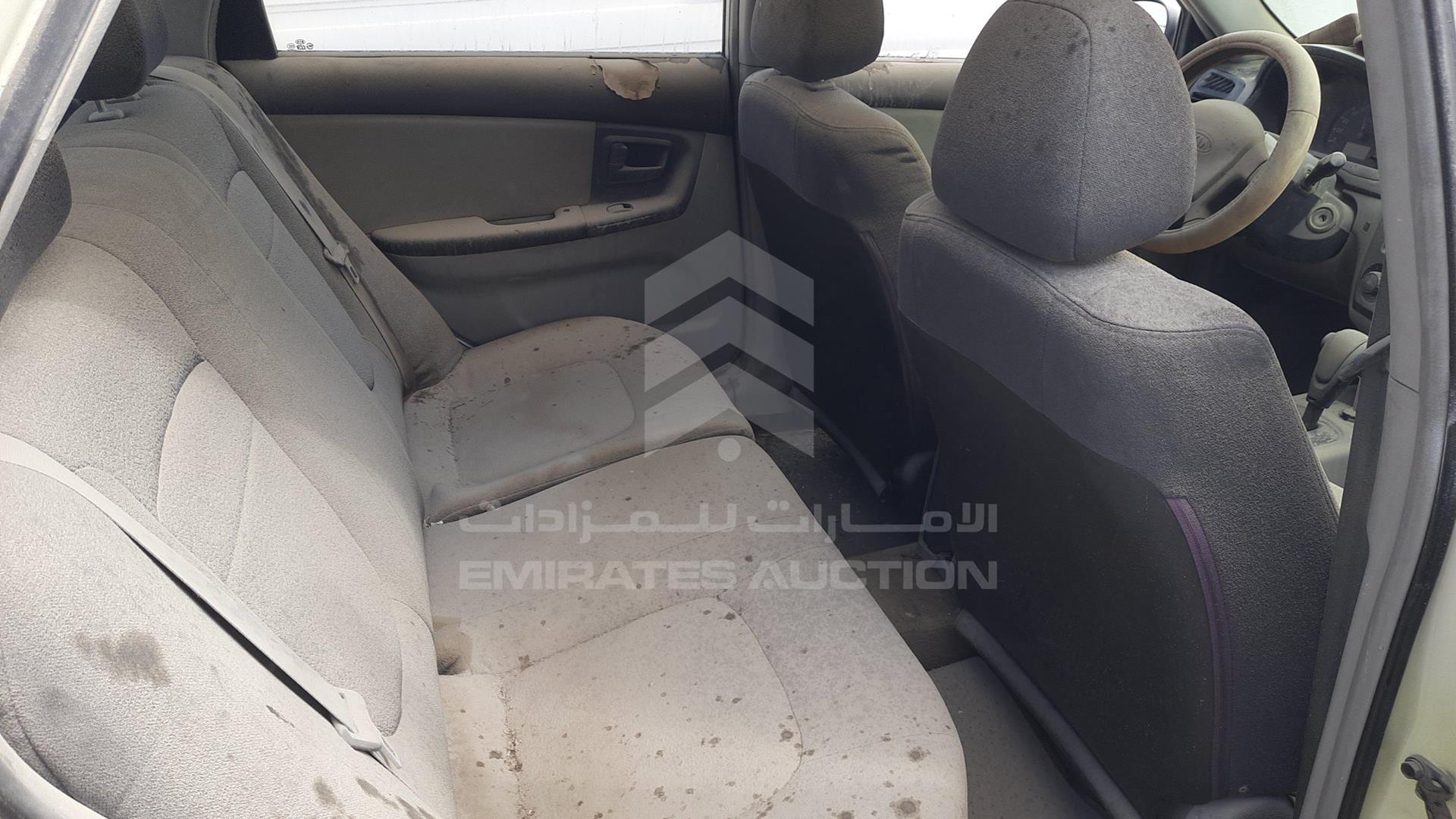 2005 KIA CERATO VIN: KNAFE242455118028