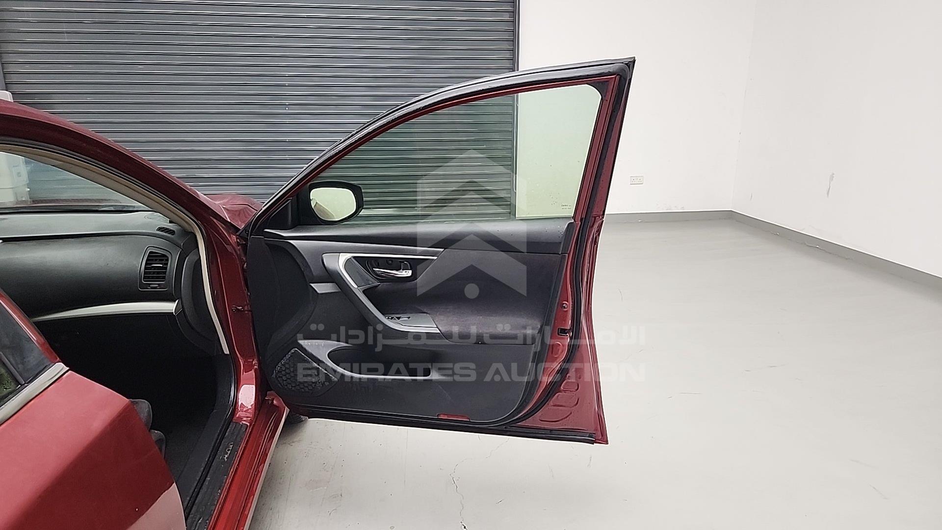 2013 NISSAN ALTIMA VIN: 1N4AL3AP8DN498942