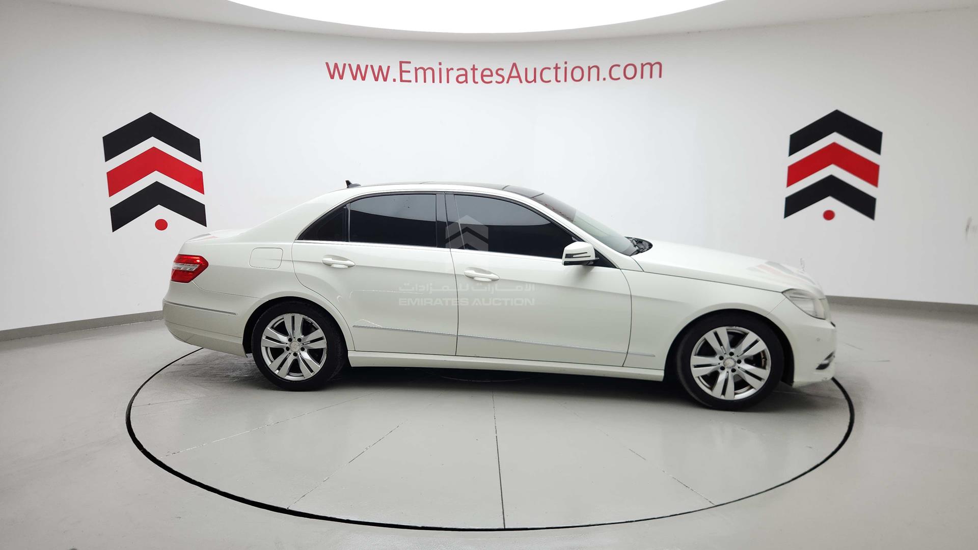2011 MERCEDES E 300 VIN: WDDHF5EB5BA446138