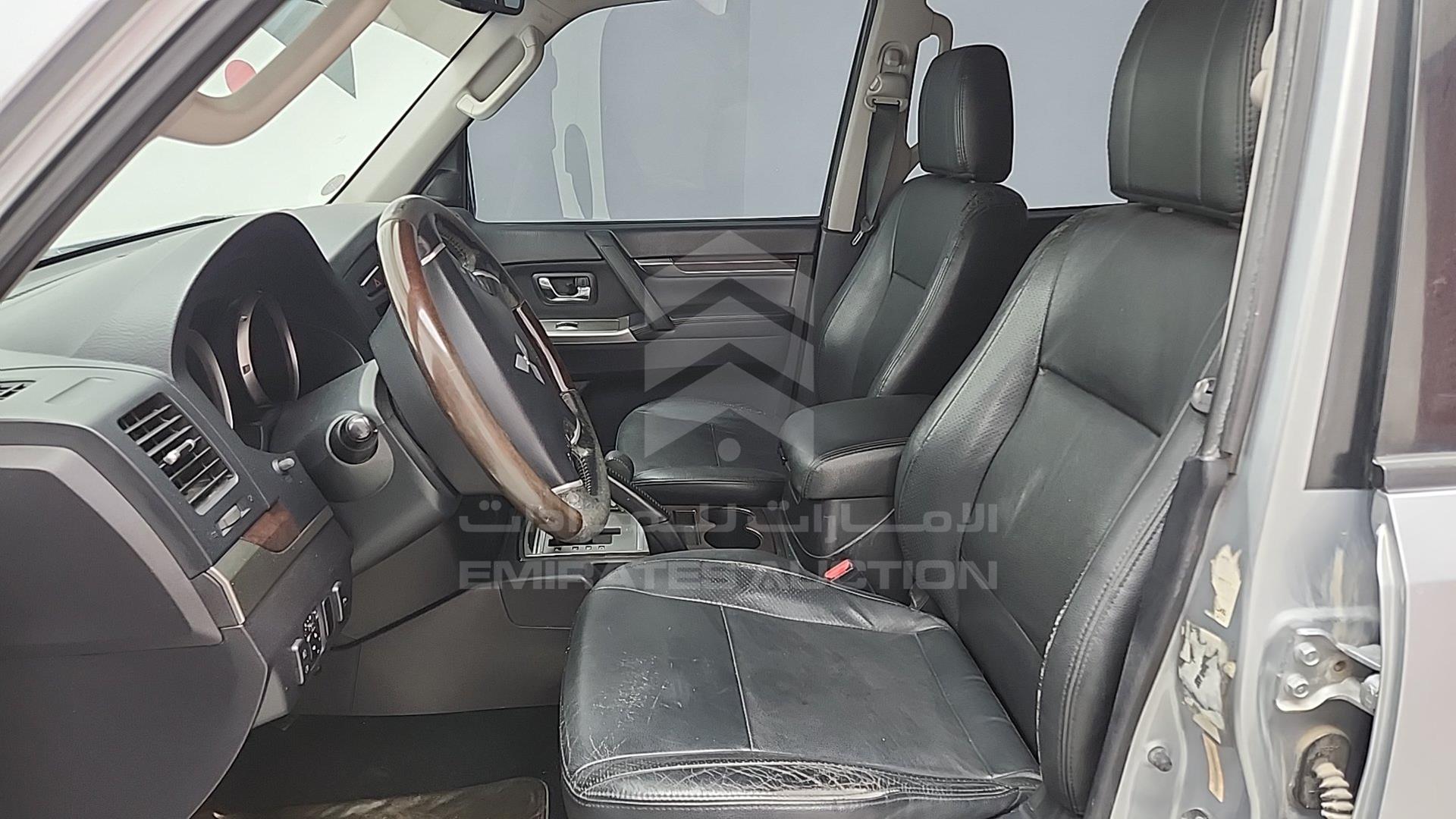2012 MITSUBISHI PAJERO VIN: JMYLRV95WCJ703378