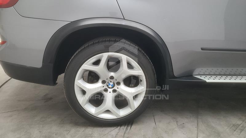 WBAZV4102DL926884 Auction: EmiratesAuction Lot: 409005 WBAZV4102DL926884 BMW X5 2013 GREY Photo 40