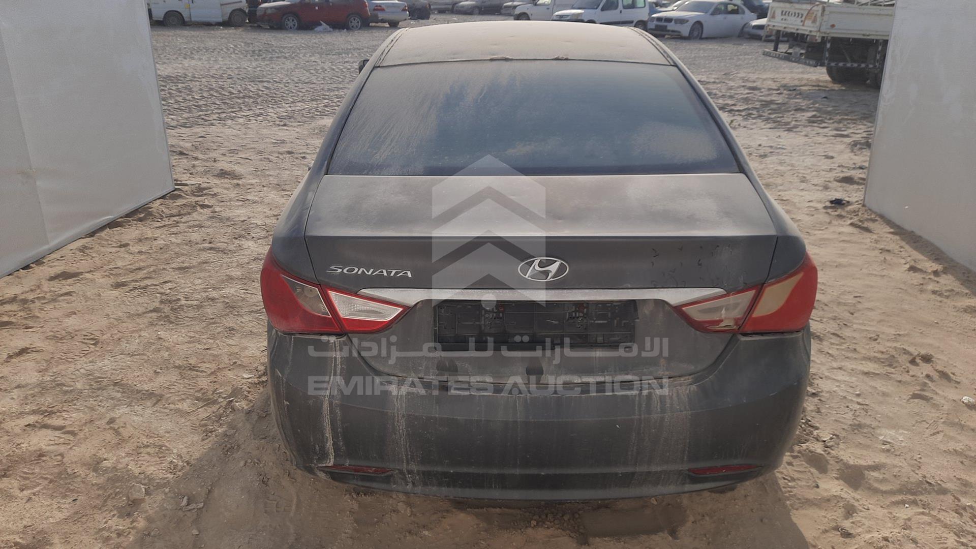 2014 HYUNDAI SONATA VIN: KMHEB41C5EA602180