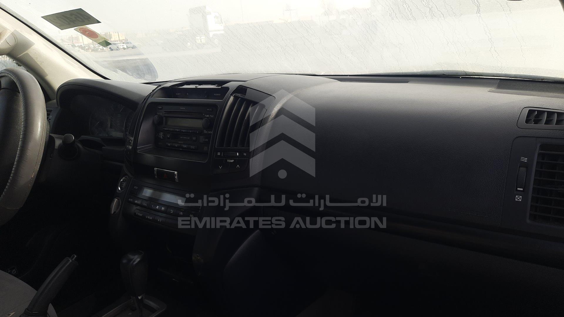 2011 TOYOTA LAND CRUISER VIN: JTMDU09J8B4044518