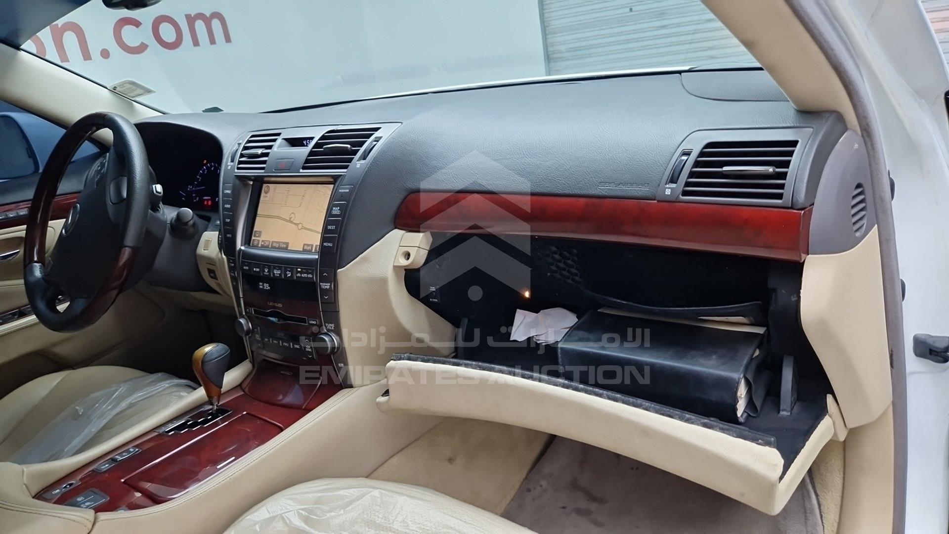 2009 LEXUS LS 460 VIN: JTHBL46F195089501