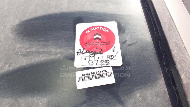 WP1ZZZ92ZFLA58456 Auction: EmiratesAuction Lot: 409142 WP1ZZZ92ZFLA58456 Porsche Cayenne S 2015 GOLD Photo 27