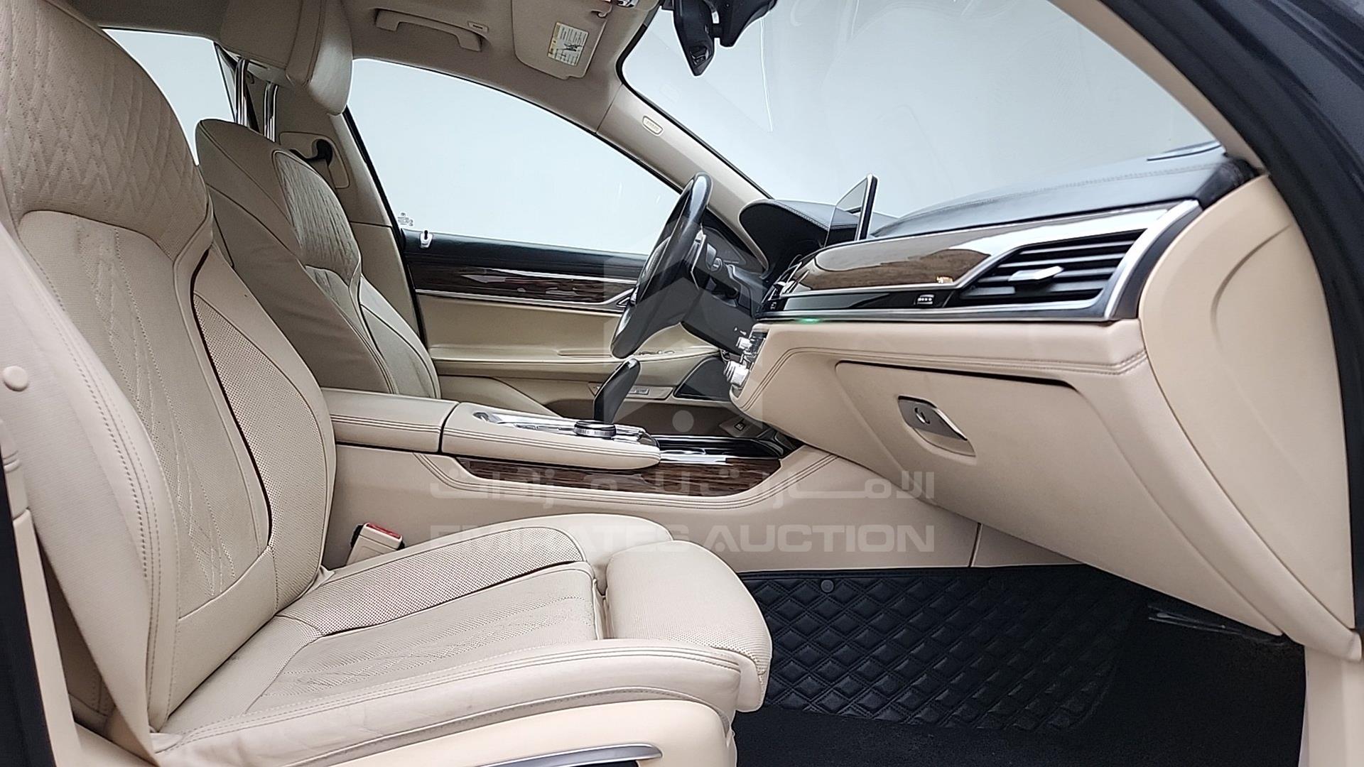 2016 BMW 740 VIN: WBA7E2C59GG546751