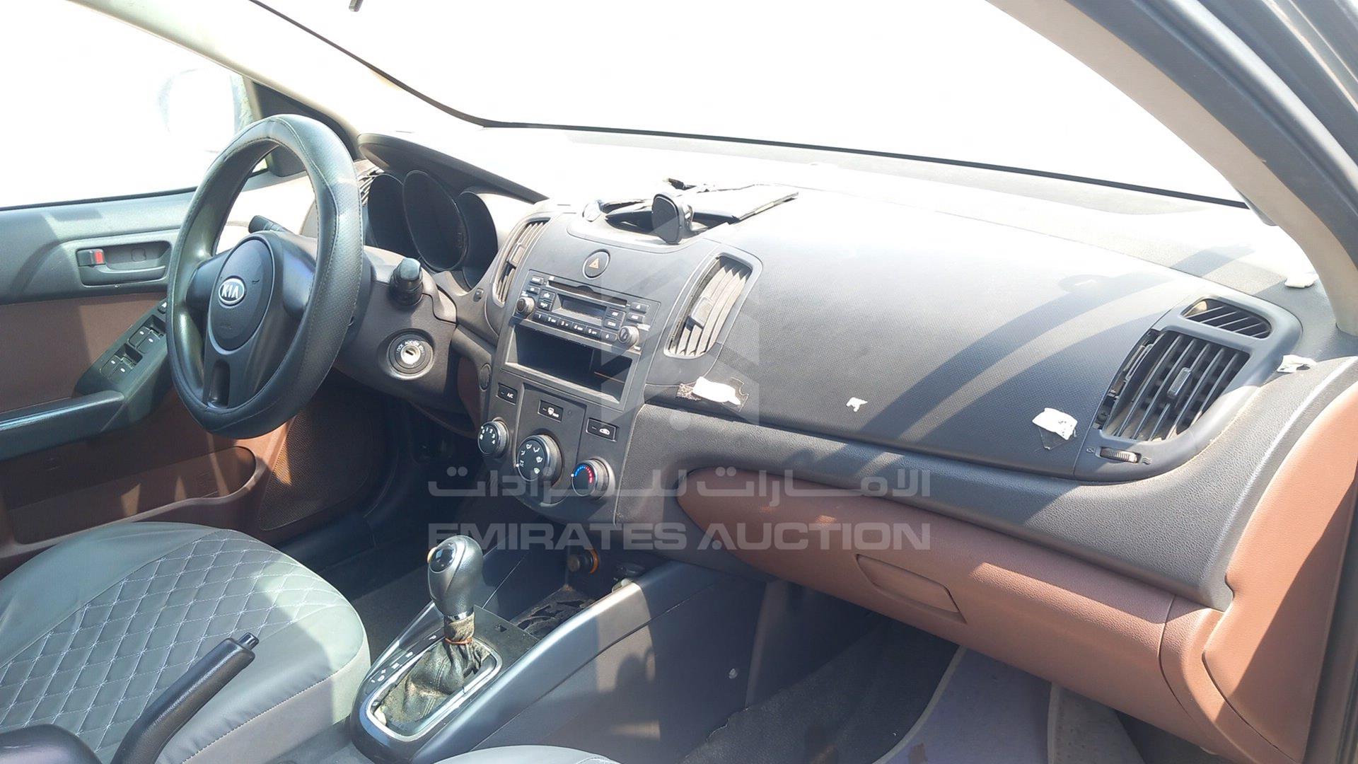 2013 KIA CERATO VIN: KNAFT411XD5788808