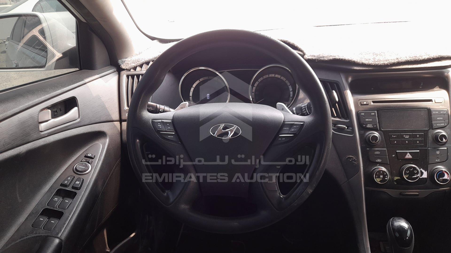 2014 HYUNDAI SONATA VIN: KMHEB41C7EA624987