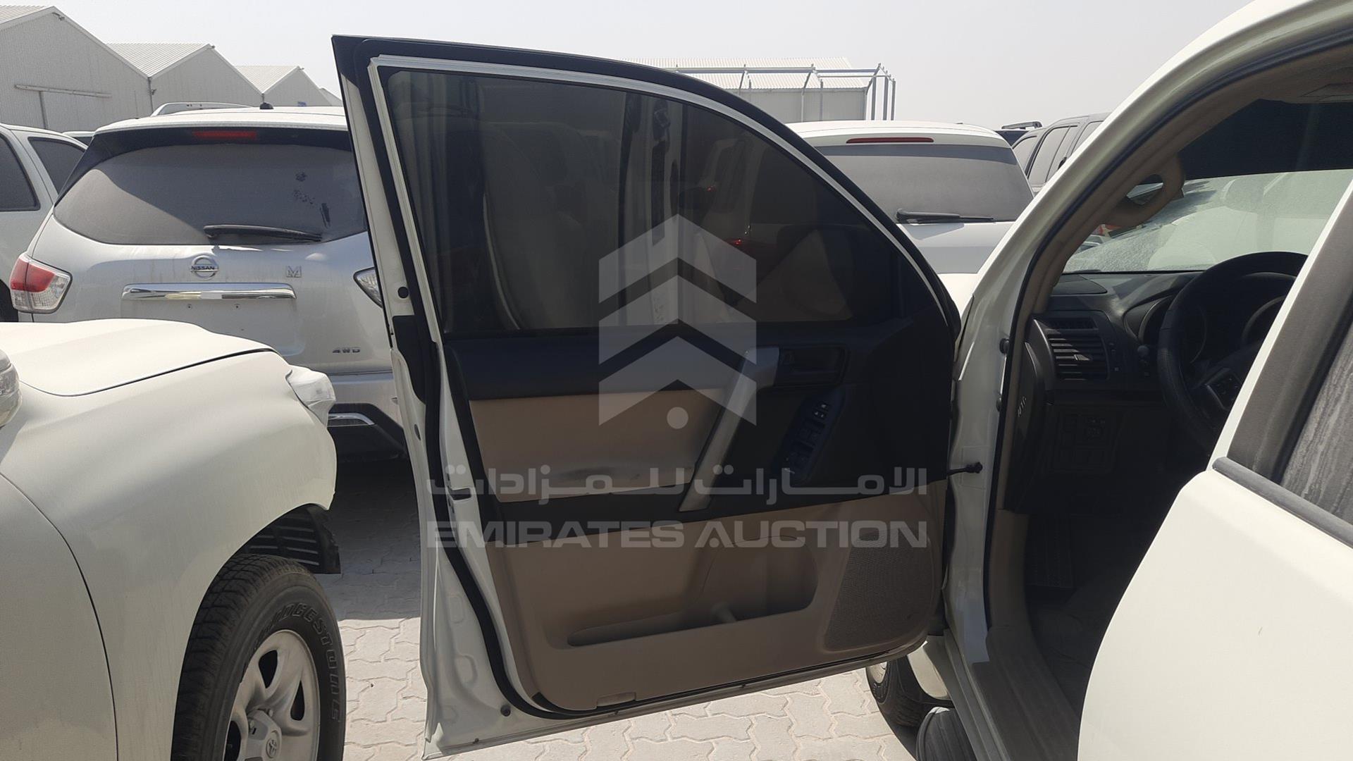 2011 TOYOTA LAND CRUISER PRADO VIN: JTEBU9FJ0B5010465