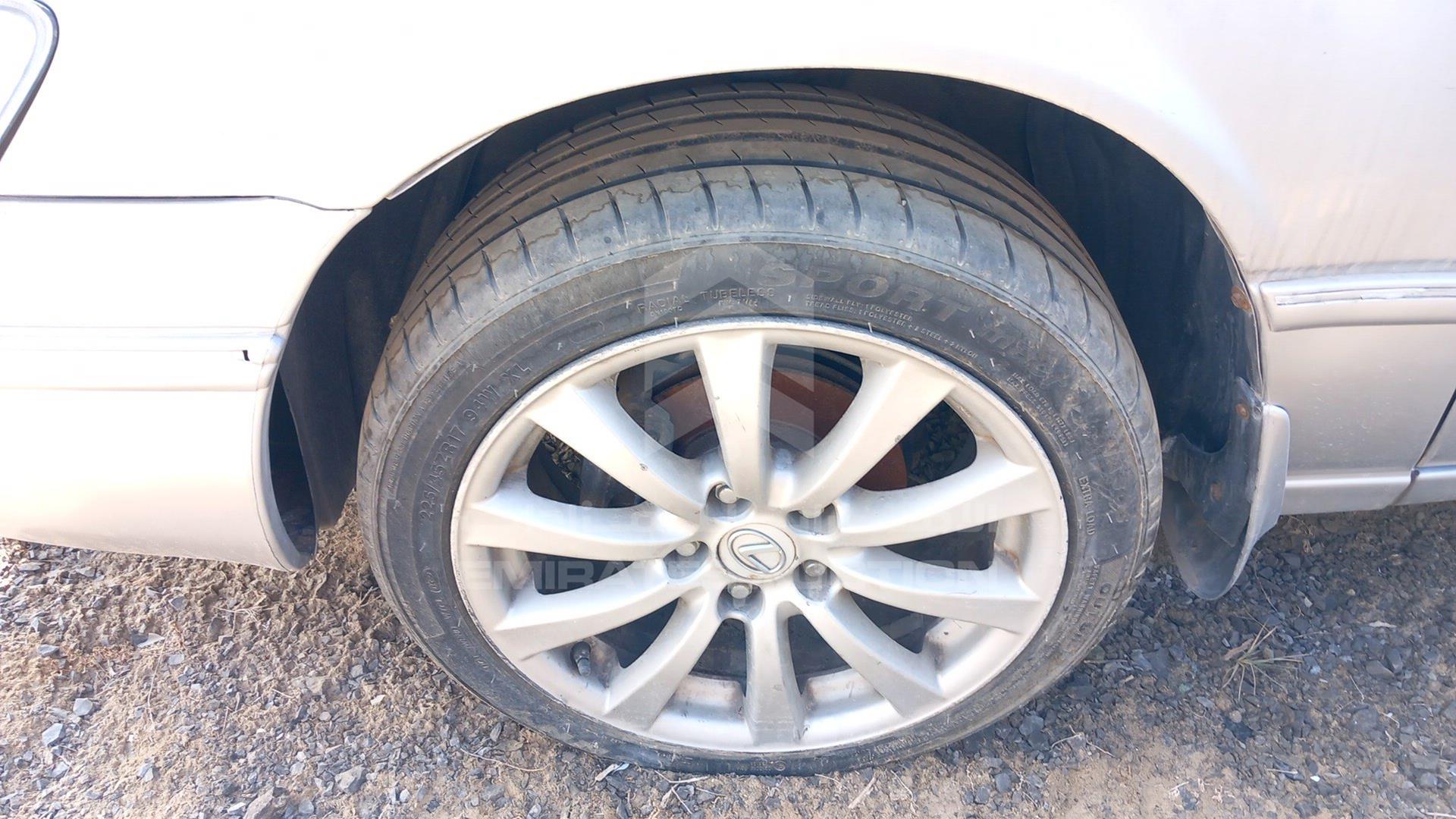 2002 TOYOTA CAMRY VIN: 6T1BG22K62X456938