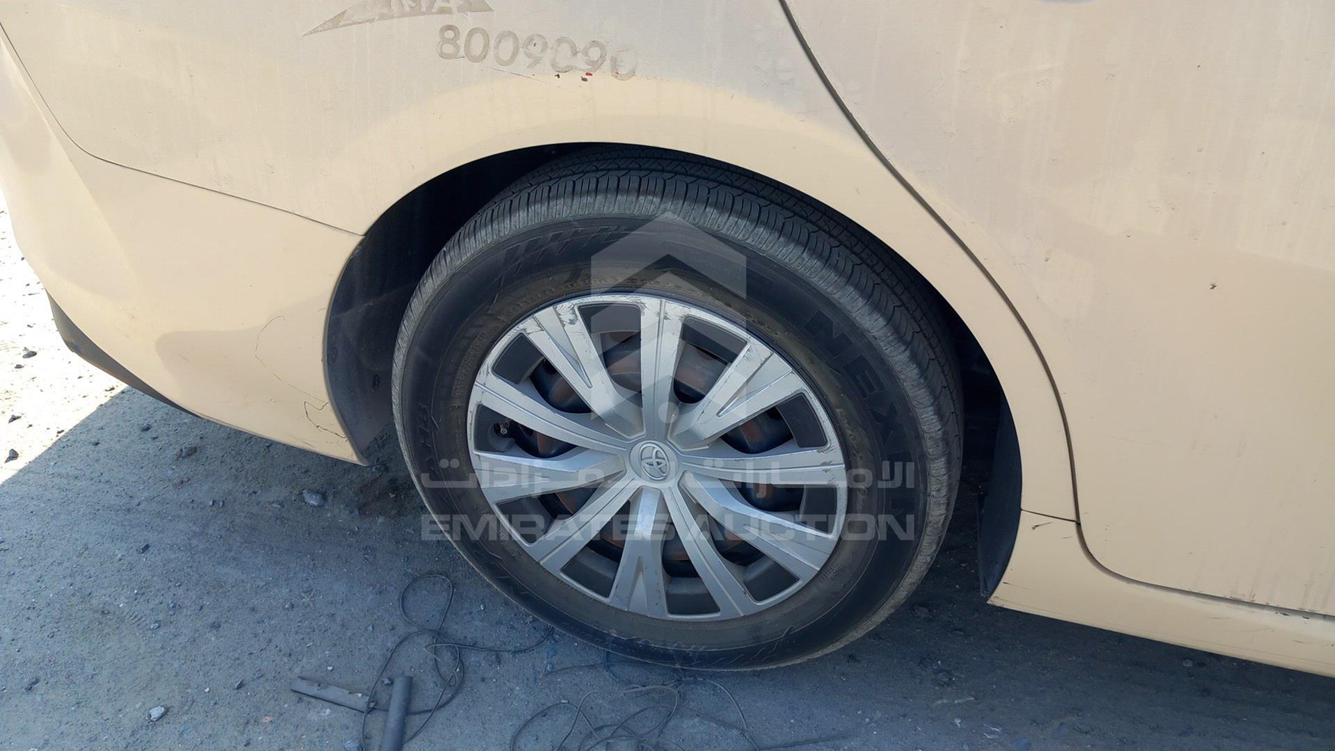 2018 TOYOTA CAMRY VIN: JTNB29HK2J3011400