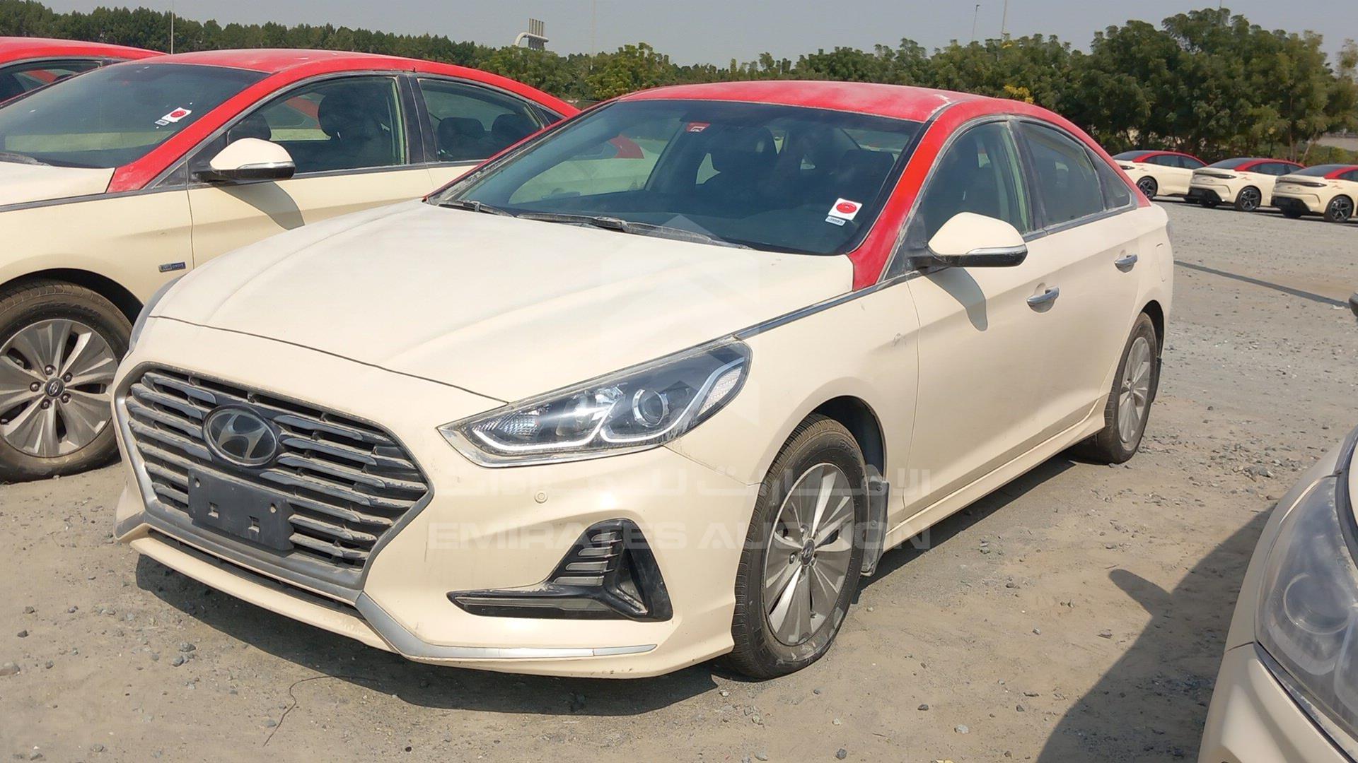 2018 HYUNDAI SONATA VIN: KMHE24132JA082093
