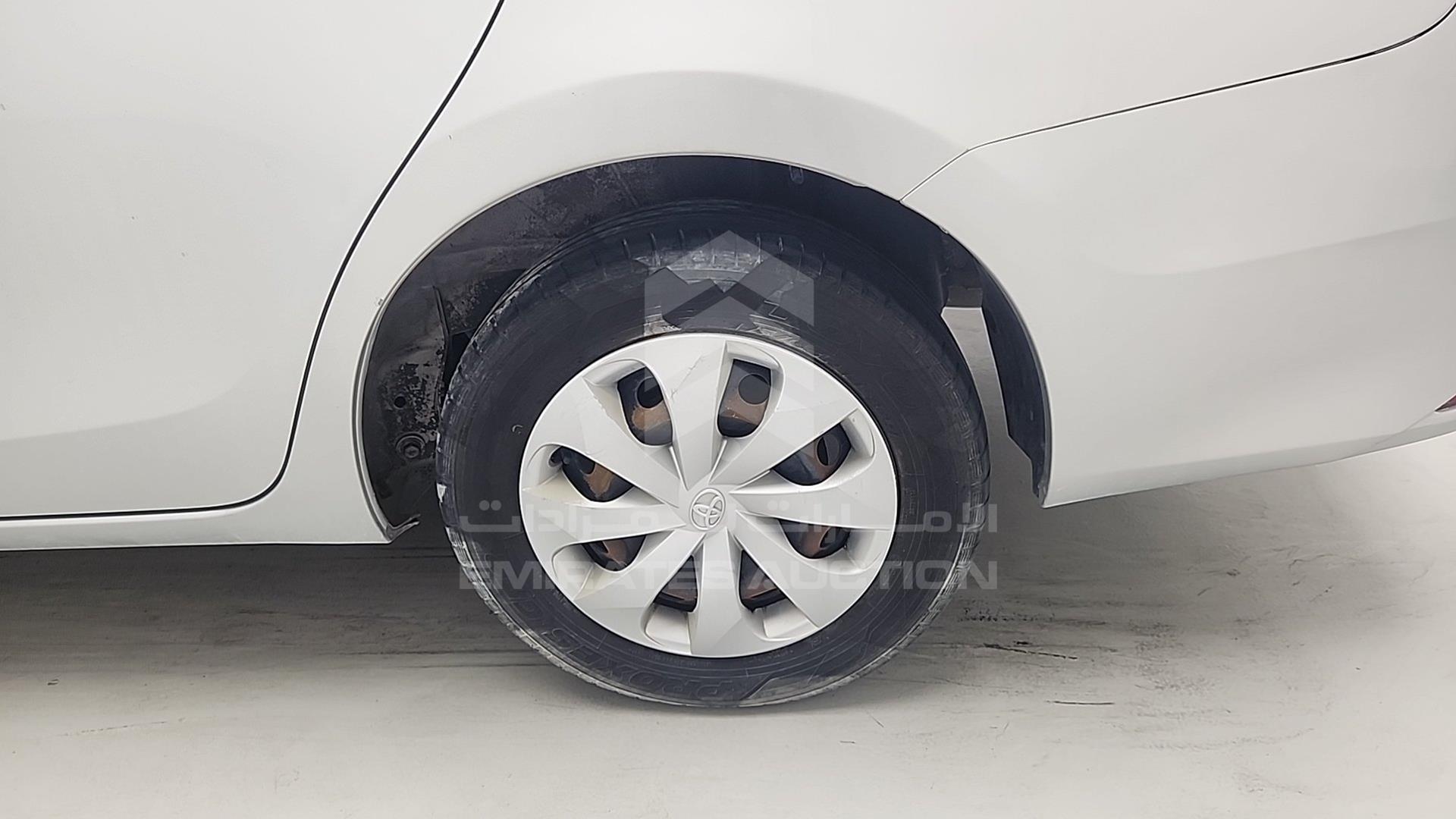 2015 TOYOTA YARIS VIN: MHFBT9F38F6037670