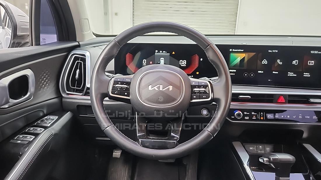 2024 Kia Sorento — Steering & Mounted Controls — Photo 15