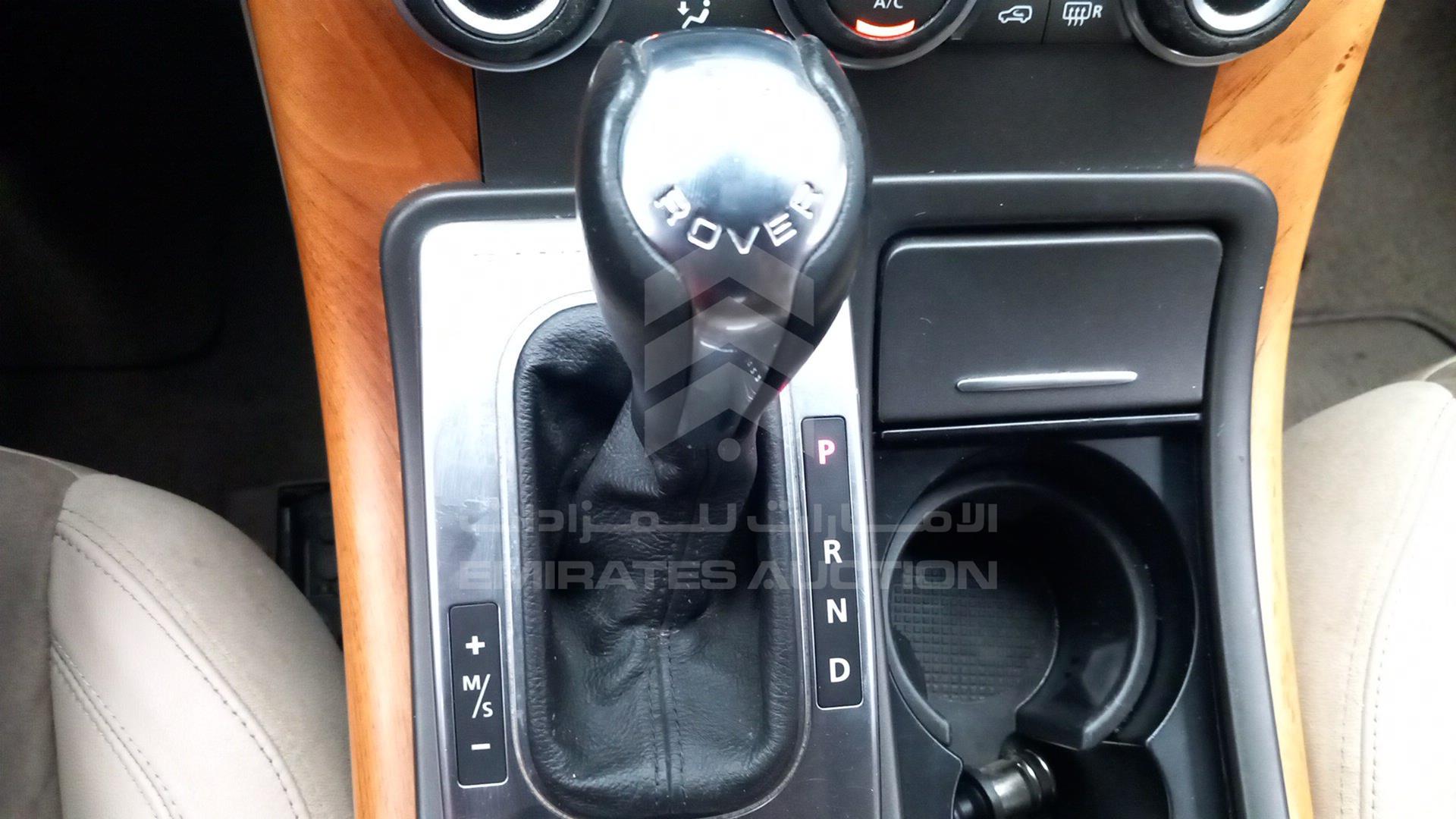 2013 RANGE ROVER SPORT VIN: SALLSAAD4DA812586