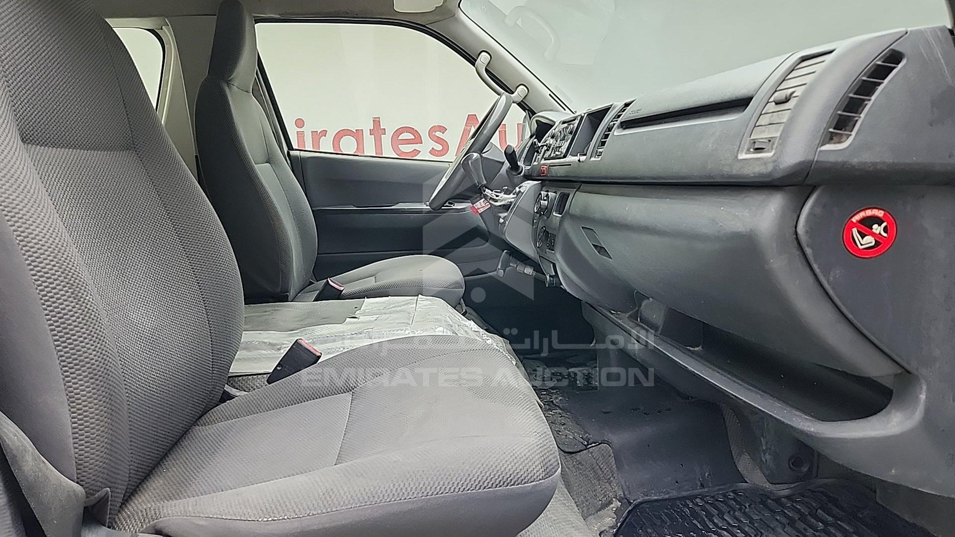 2016 TOYOTA HIACE VIN: JTGRX12P0G8048499