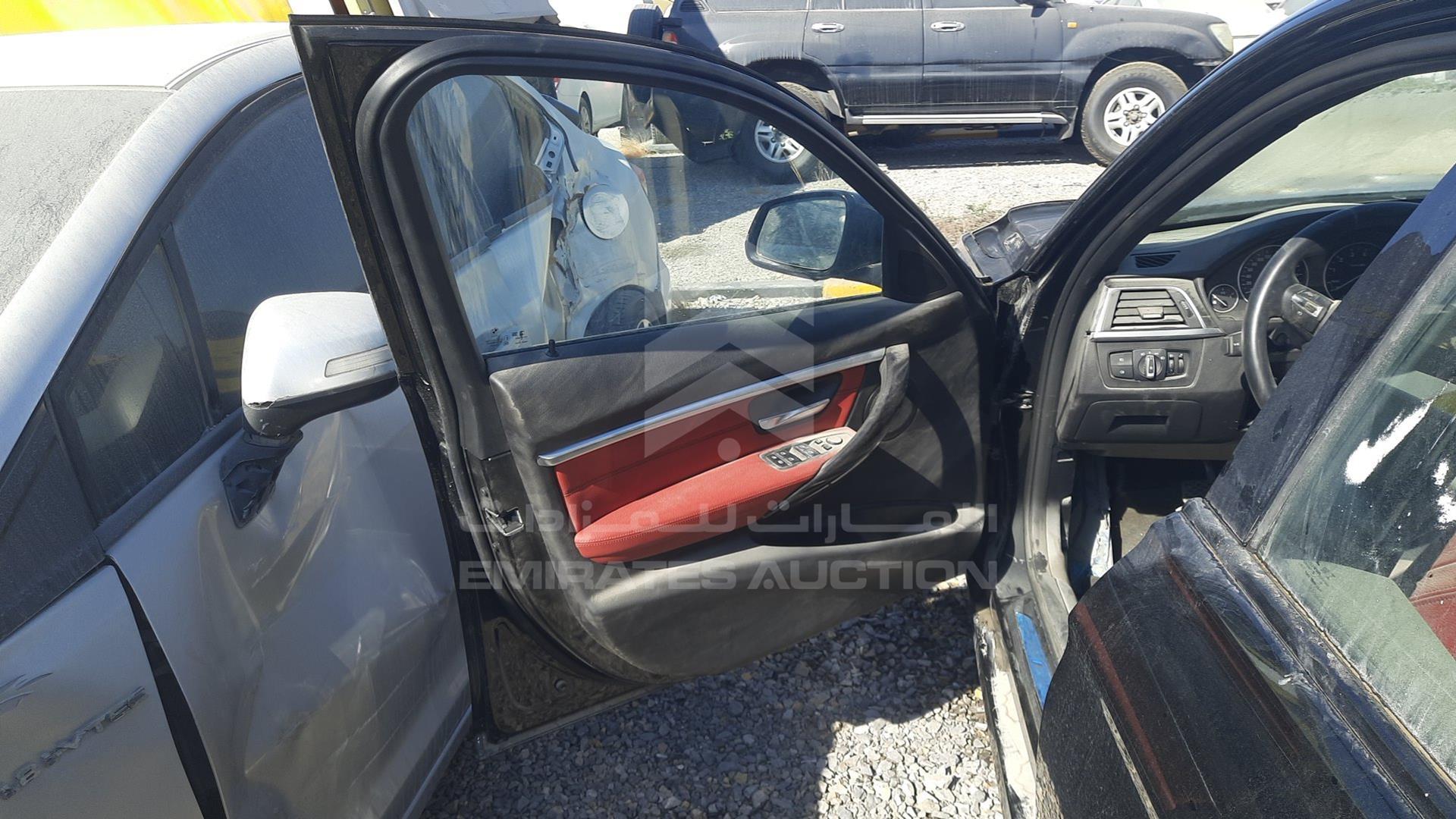 2018 BMW 318I VIN: WBA8E310XJEM52690