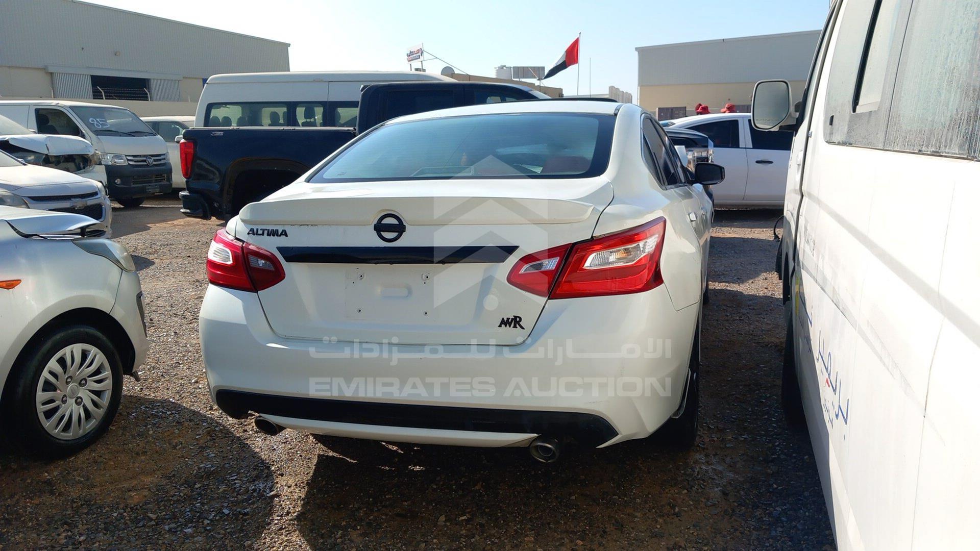 2018 NISSAN ALTIMA VIN: 1N4AL3A92JC254535