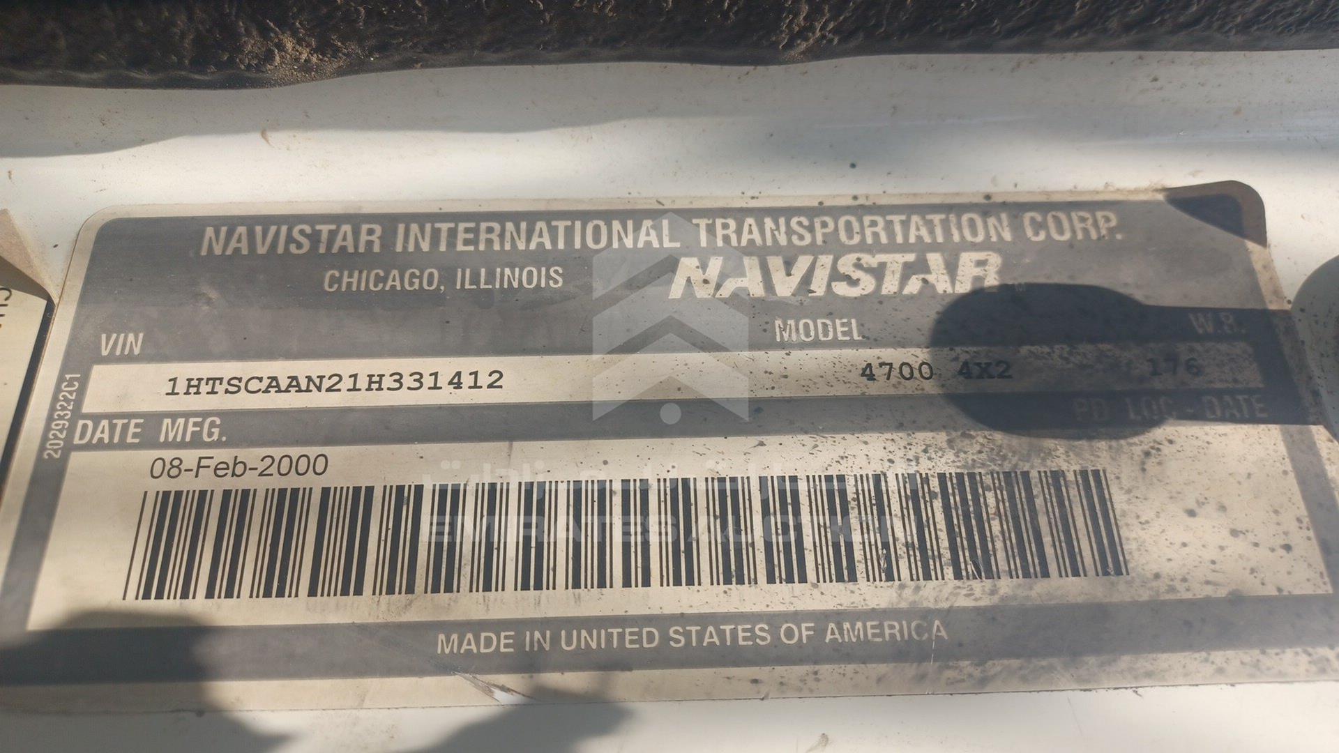 2001 INTERNATIONAL --- VIN: 1HTSCAAN21H331412