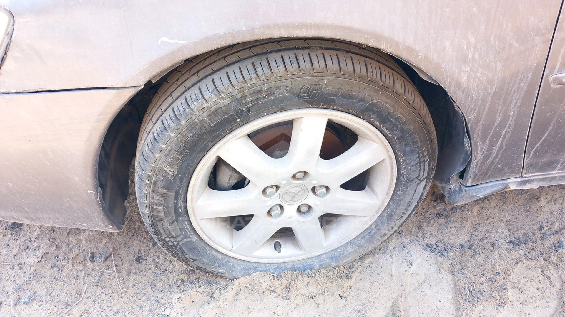 2001 TOYOTA AVALON VIN: 4T1BF28B01U142542