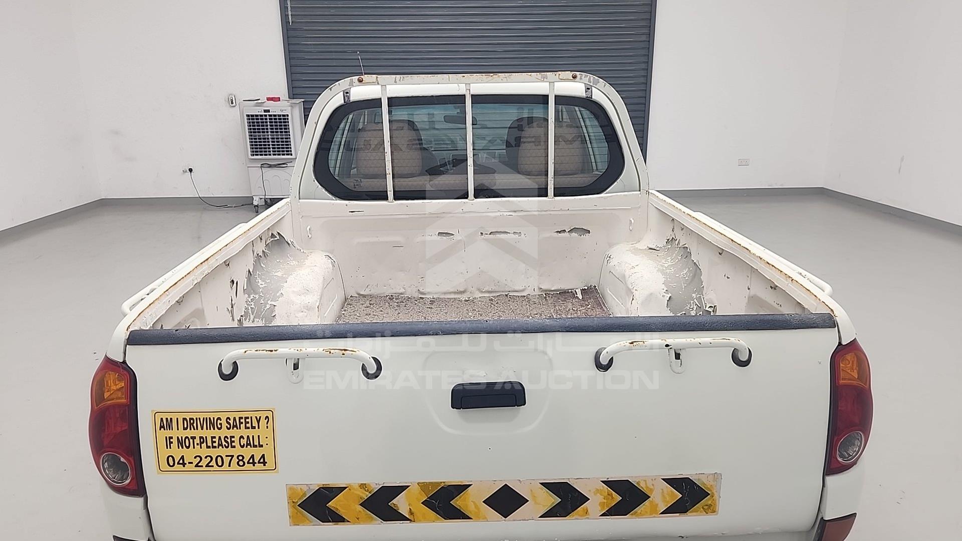 2013 MITSUBISHI L 200 VIN: MMBJNKA50DD029933