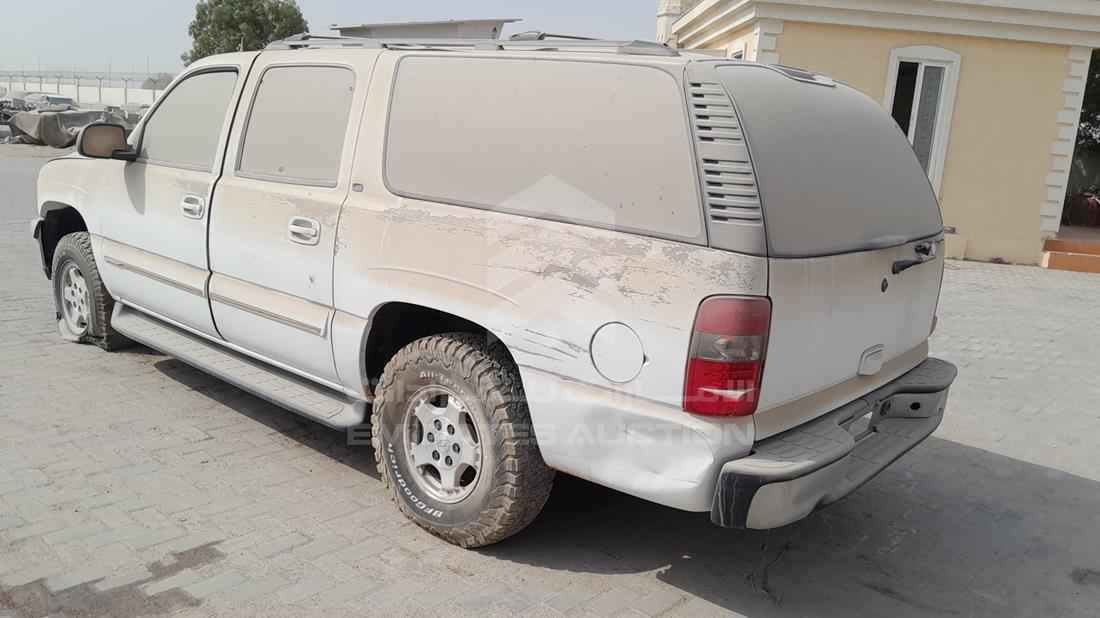 2004 GMC Suburban — Rear Left Angle — Photo 6