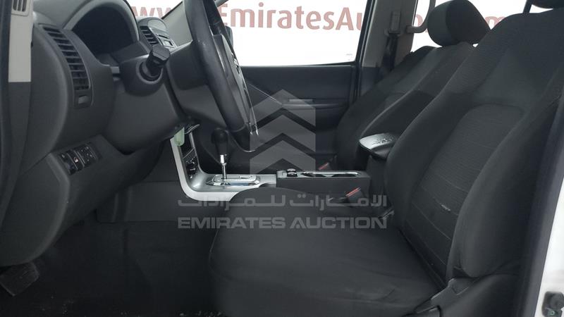 VSKLR11A3EA543133 Auction: EmiratesAuction Lot: 405690 VSKLR11A3EA543133 Nissan Pathfinder 2014 WHITE Photo 12