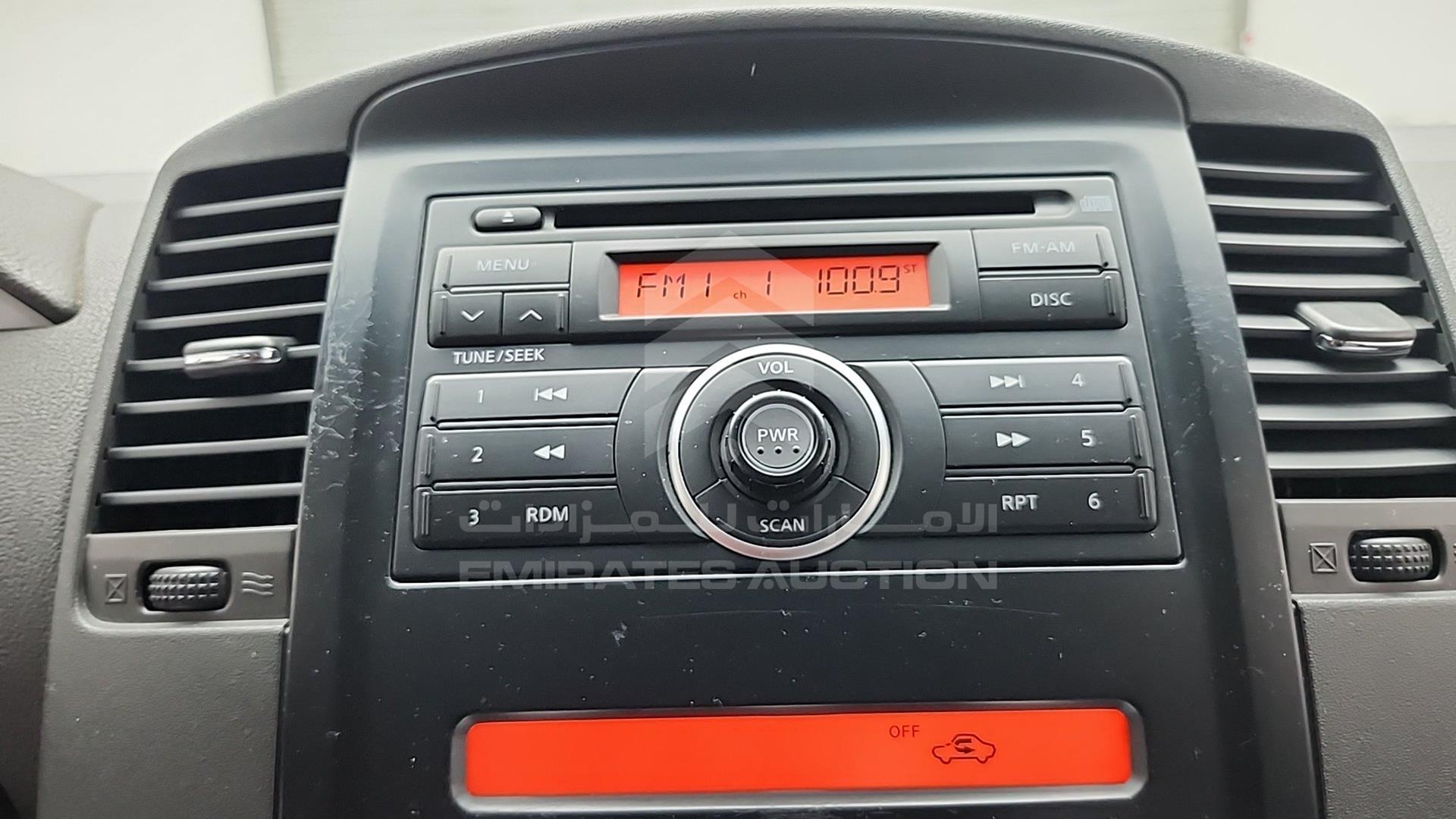 2015 NISSAN PATHFINDER VIN: VSKLR11A2FA568140