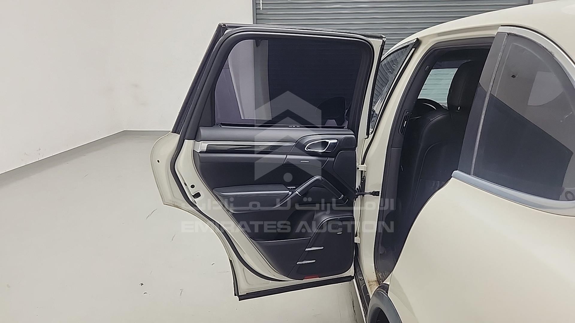 2011 PORSCHE CAYENNE VIN: WP1ZZZ92ZBLA41457