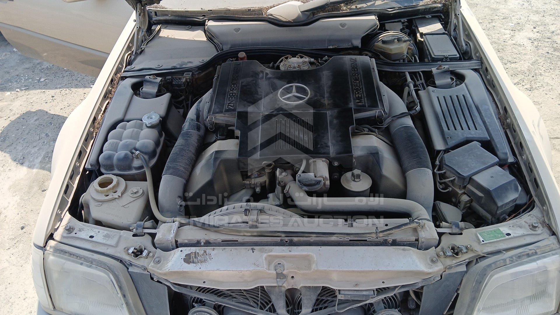 1992 MERCEDES SL 500 VIN: WDB1290661F055571
